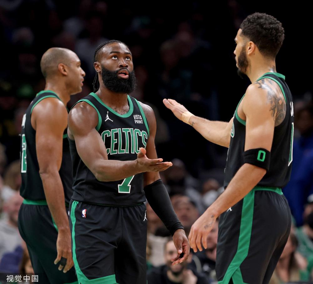 待球队与球 待球队与球