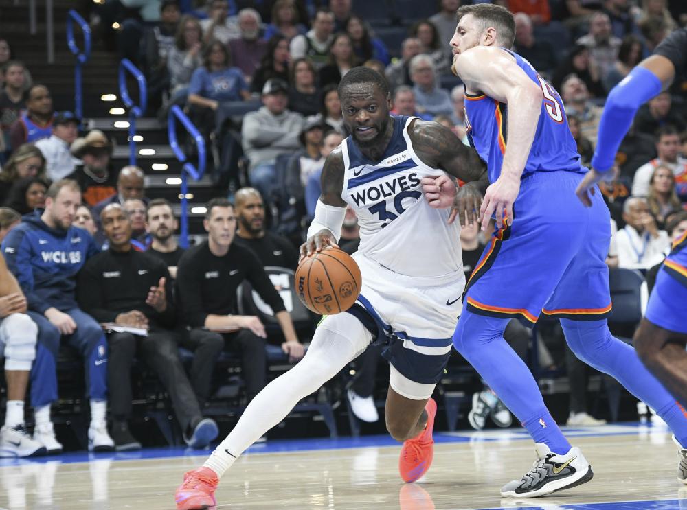 受到伤病困 受到伤病困