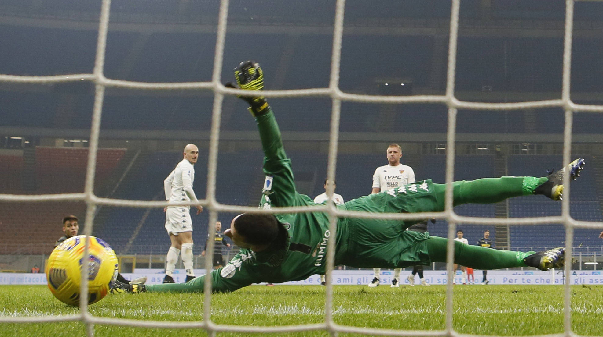 虽然在数据 虽然在数据